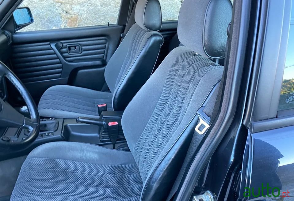 1992' BMW 316 photo #5