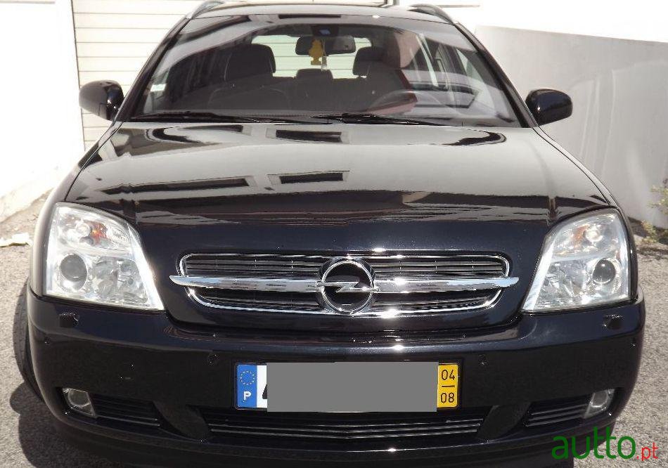 2004' Opel Vectra Caravan photo #1