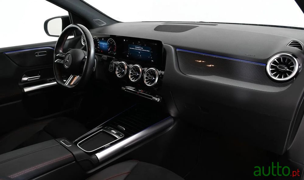 2023' Mercedes-Benz Classe B photo #4