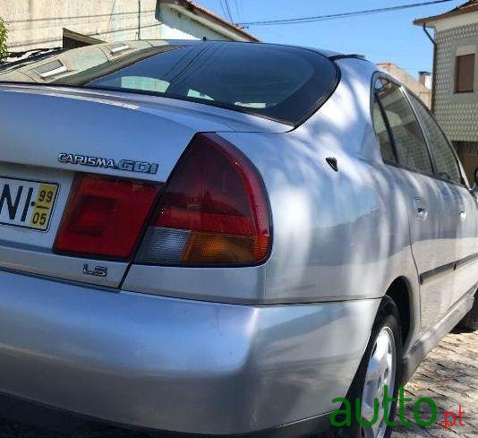 1999' Mitsubishi Carisma 1.8 Gdi Avance photo #1