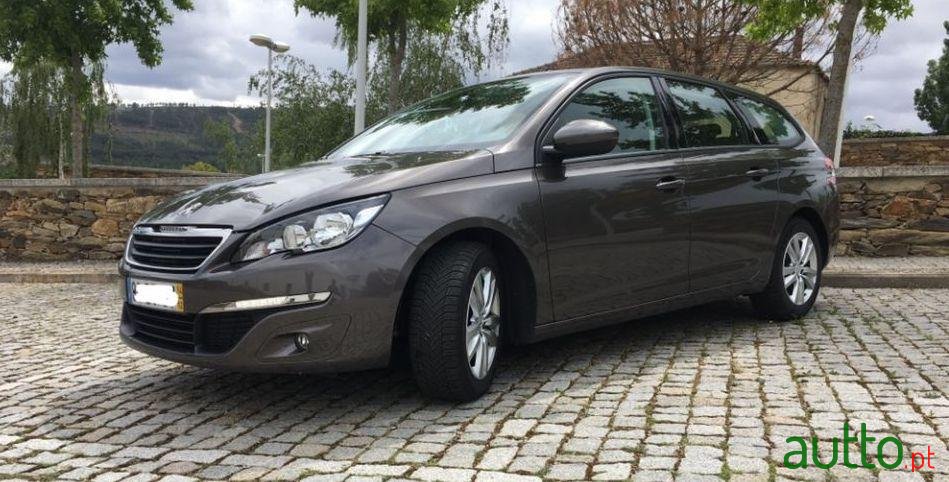 2014' Peugeot 308 1.6 E-Hdi 115Cv photo #3