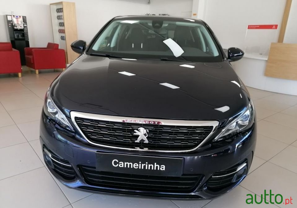 2018' Peugeot 308 photo #2