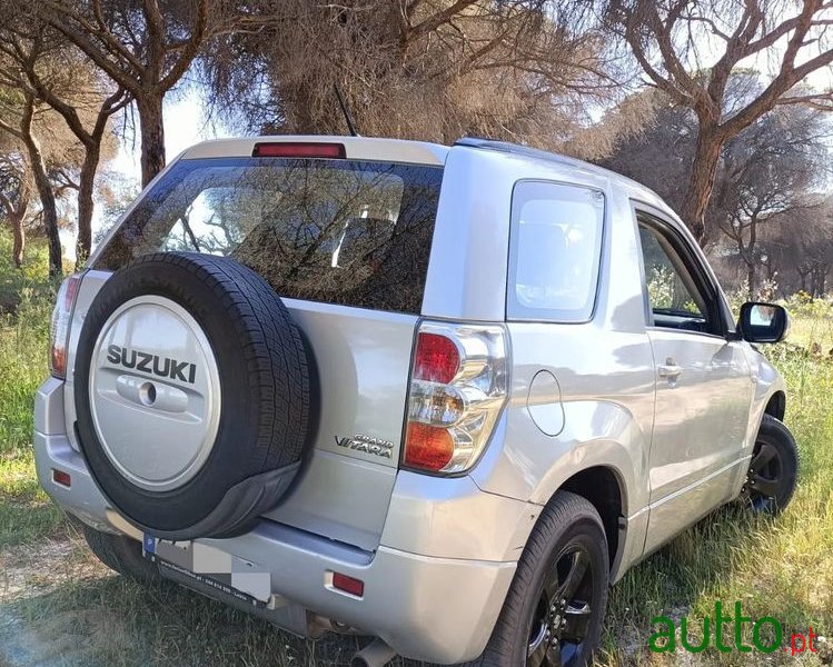 2008' Suzuki Grand Vitara photo #3