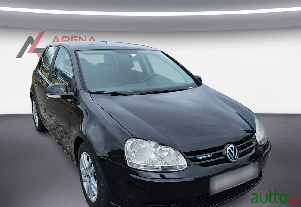 2008' Volkswagen Golf photo #2