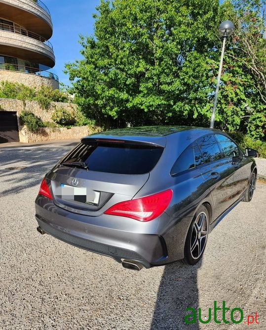 2015' Mercedes-Benz Cla-220 photo #2