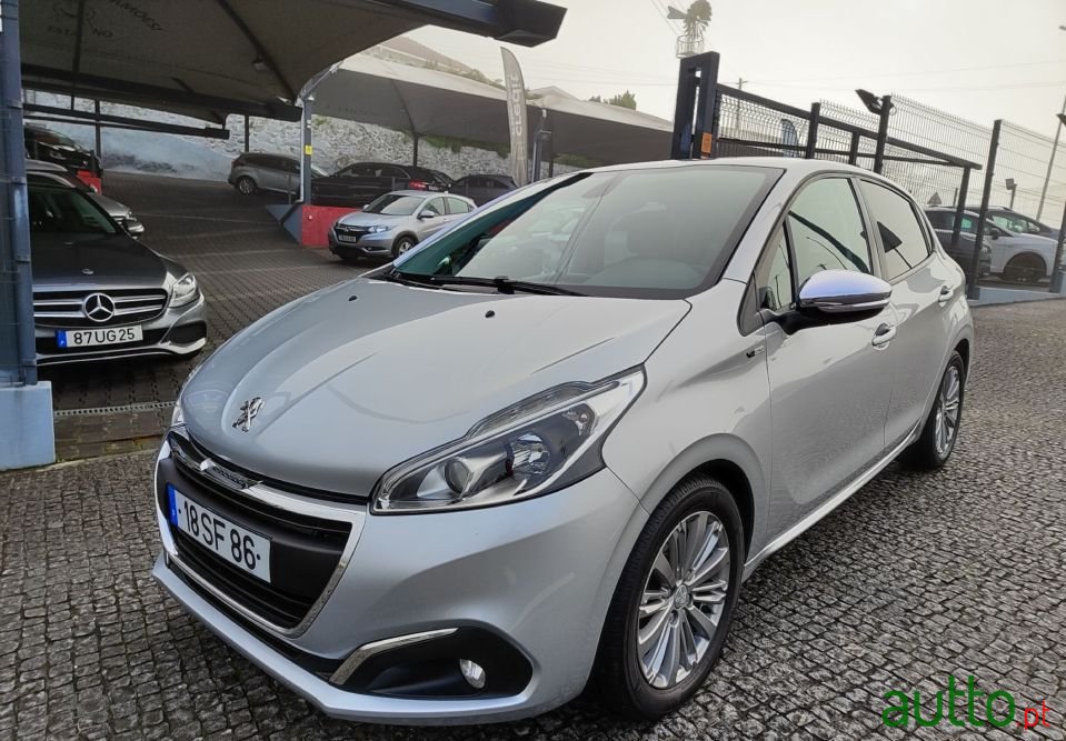 2016' Peugeot 208 photo #4