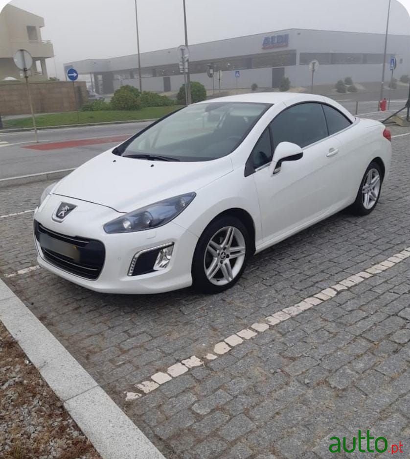 2011' Peugeot 308 1.6 Vti Premium photo #1