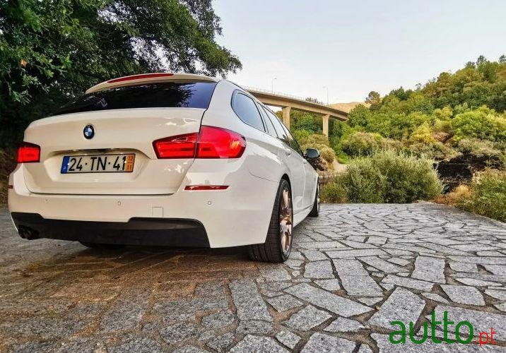 2012' BMW 520 F11 photo #3