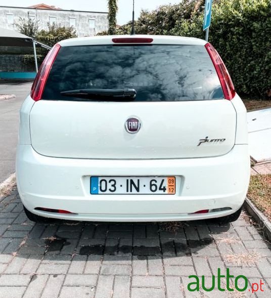 2009' Fiat Punto 1.3 Multijet photo #2