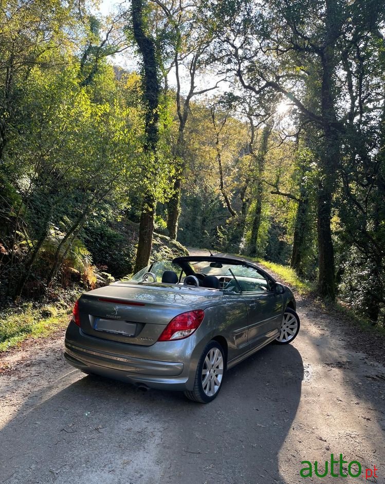 2013' Peugeot 207 120 Vti Allure photo #4