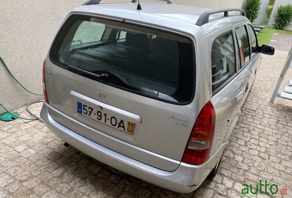 1999' Opel Astra Caravan photo #5