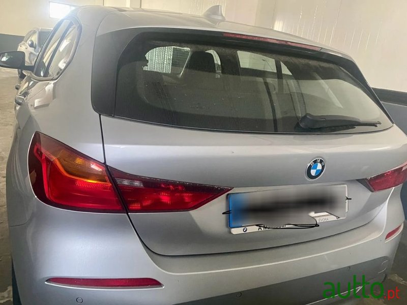 2021' BMW 116 D Advantage Auto photo #1