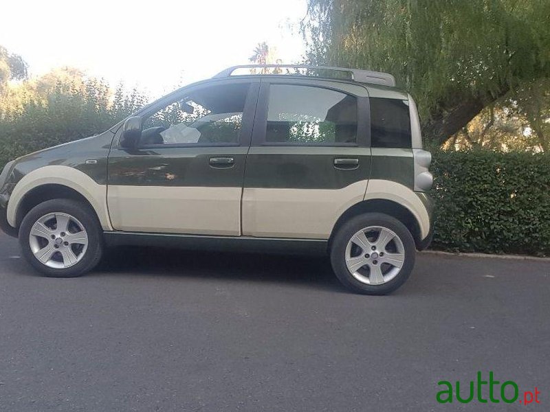 2010' Fiat Panda photo #1