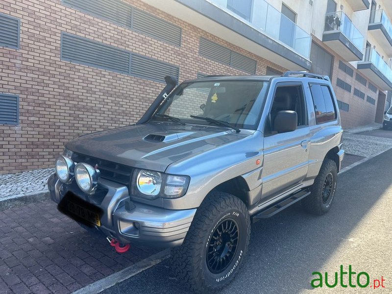 1998' Mitsubishi Pajero 2.8 Td Gls Abs photo #1