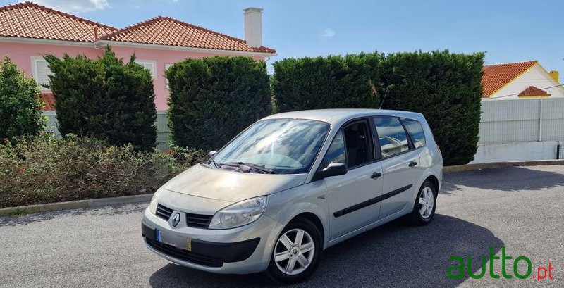 2004' Renault Grand Scenic photo #1