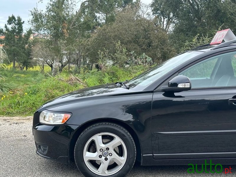 2010' Volvo V50 1.6 D Drive photo #2