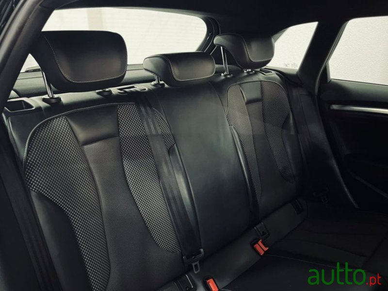 2015' Audi A3 Sportback photo #3