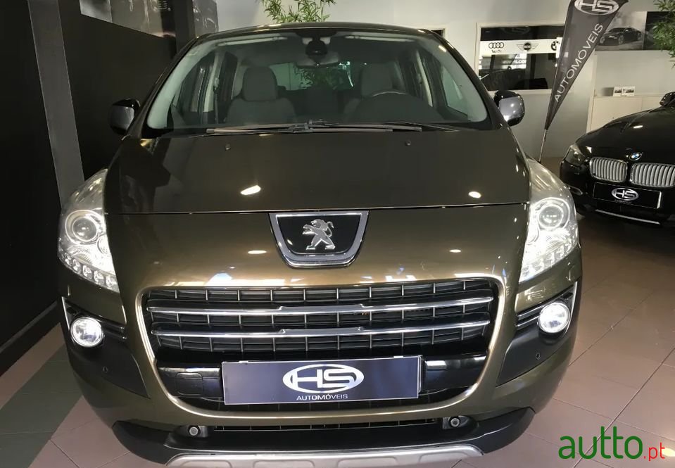 2012' Peugeot 3008 photo #3