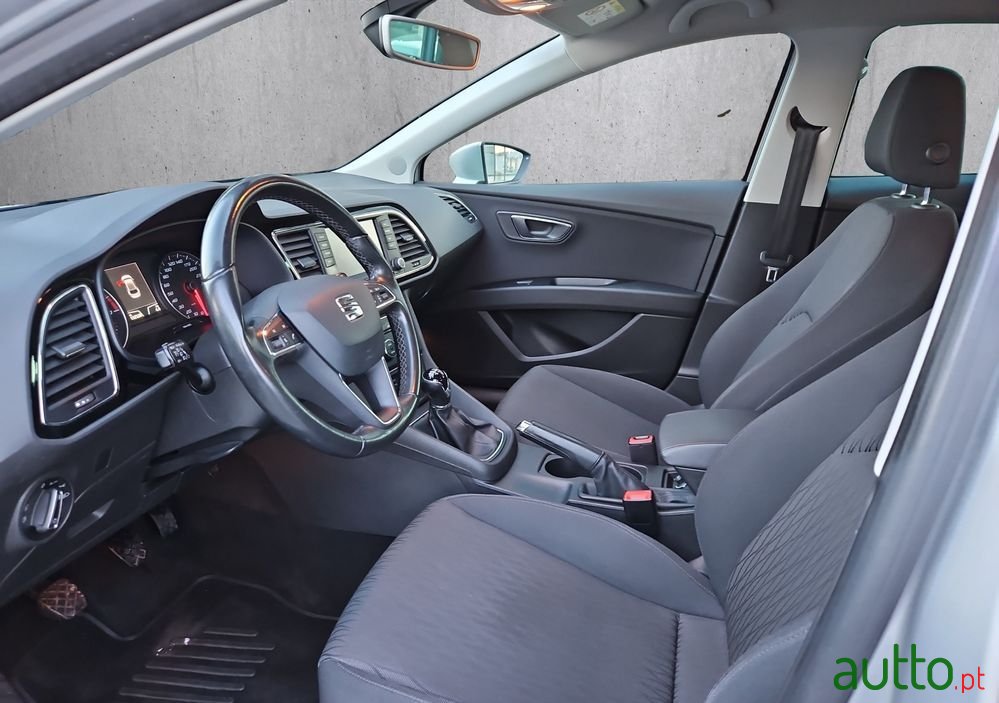 2016' SEAT Leon 1.6 Tdi Style S/S photo #6