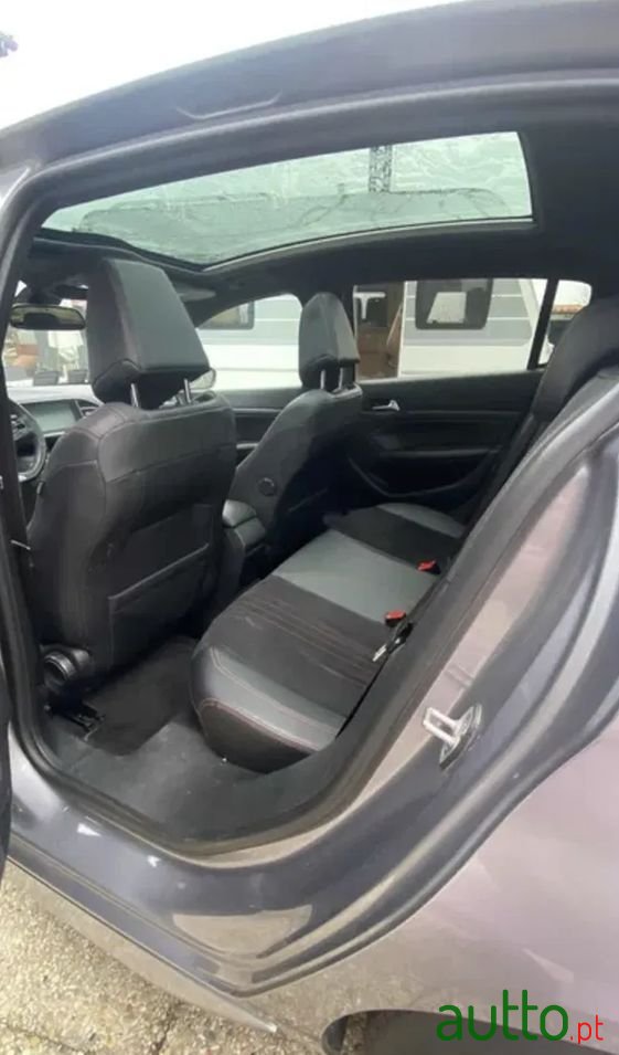 2016' Peugeot 308 1.6 E-Thp Gt photo #2