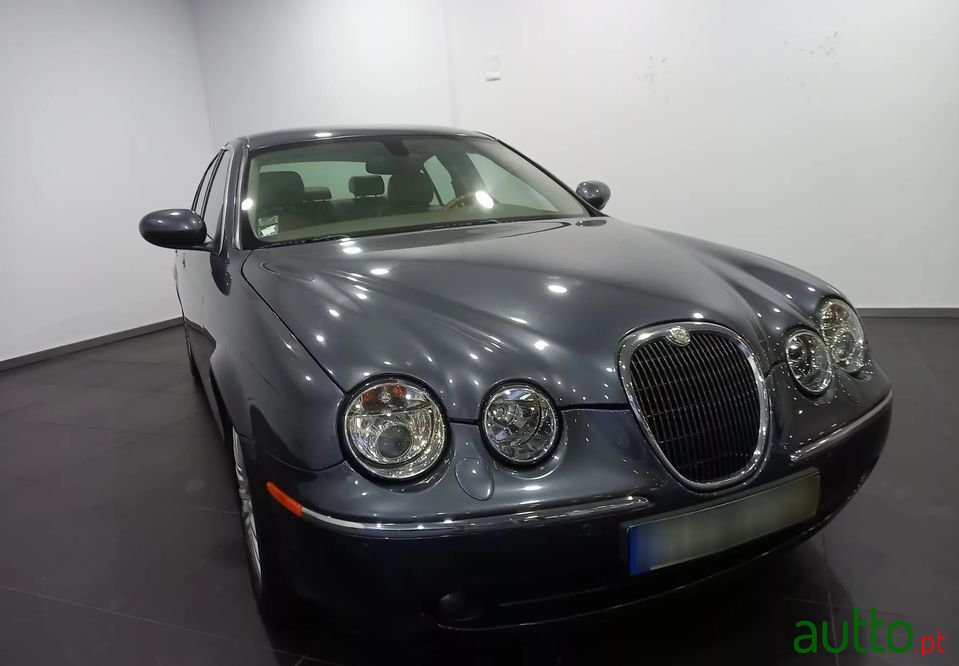 2006' Jaguar S-Type photo #2