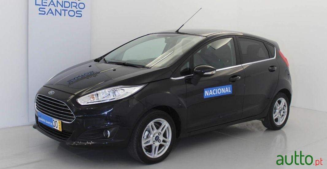 2015' Ford Fiesta 1.0 Ti-Vct Titanium photo #1