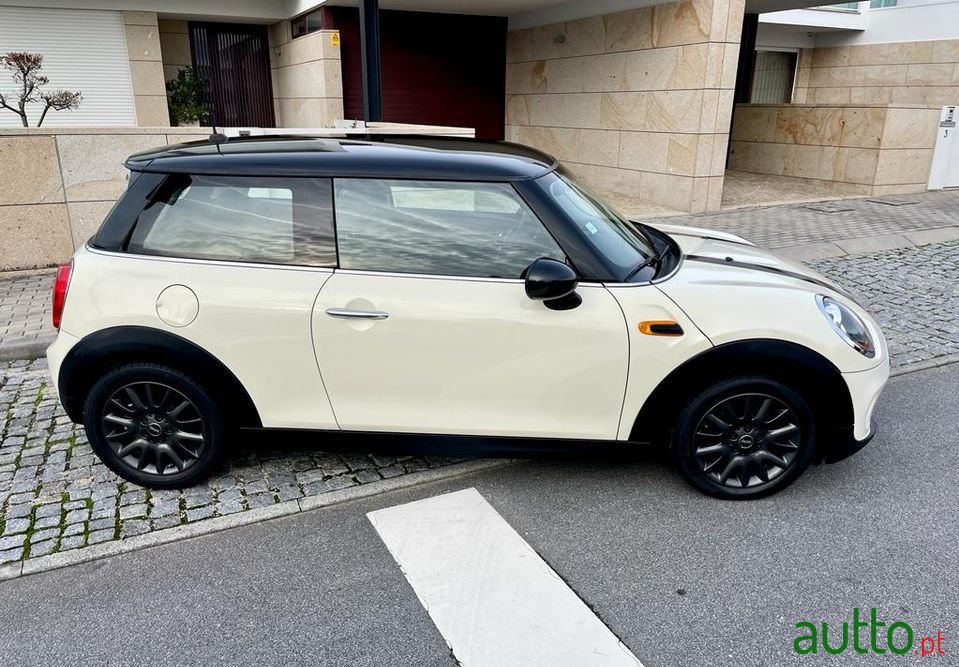 2015' MINI One photo #3