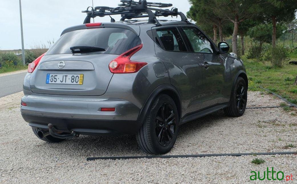 2010' Nissan Juke photo #1