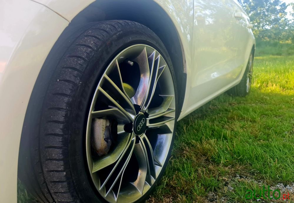 2012' Audi A1 Sportback photo #6