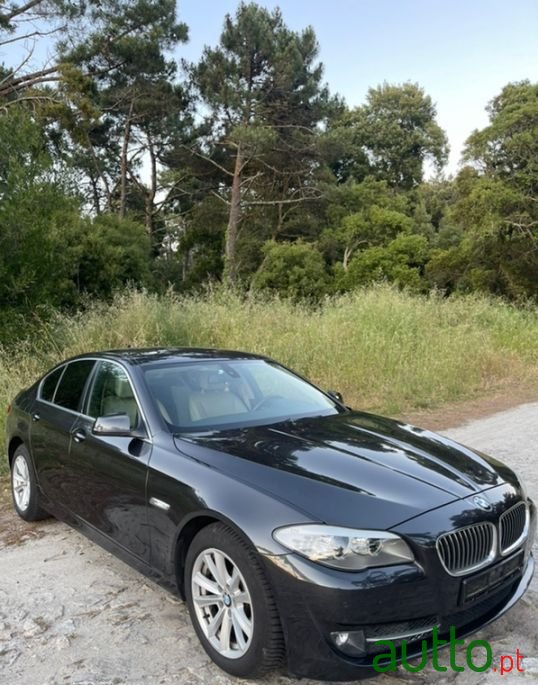2012' BMW 520 photo #2