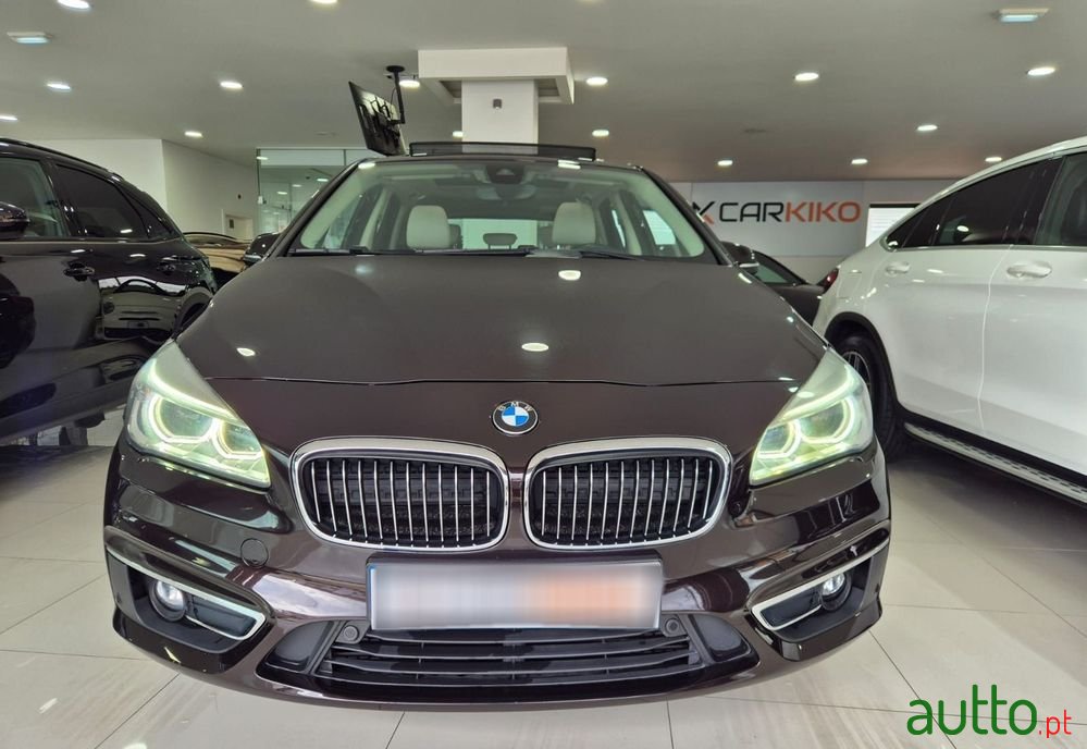 2015' BMW Série 2 D Line Luxury photo #3