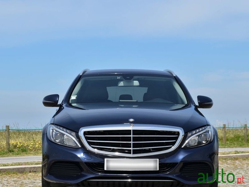 2017' Mercedes-Benz C 220 photo #2