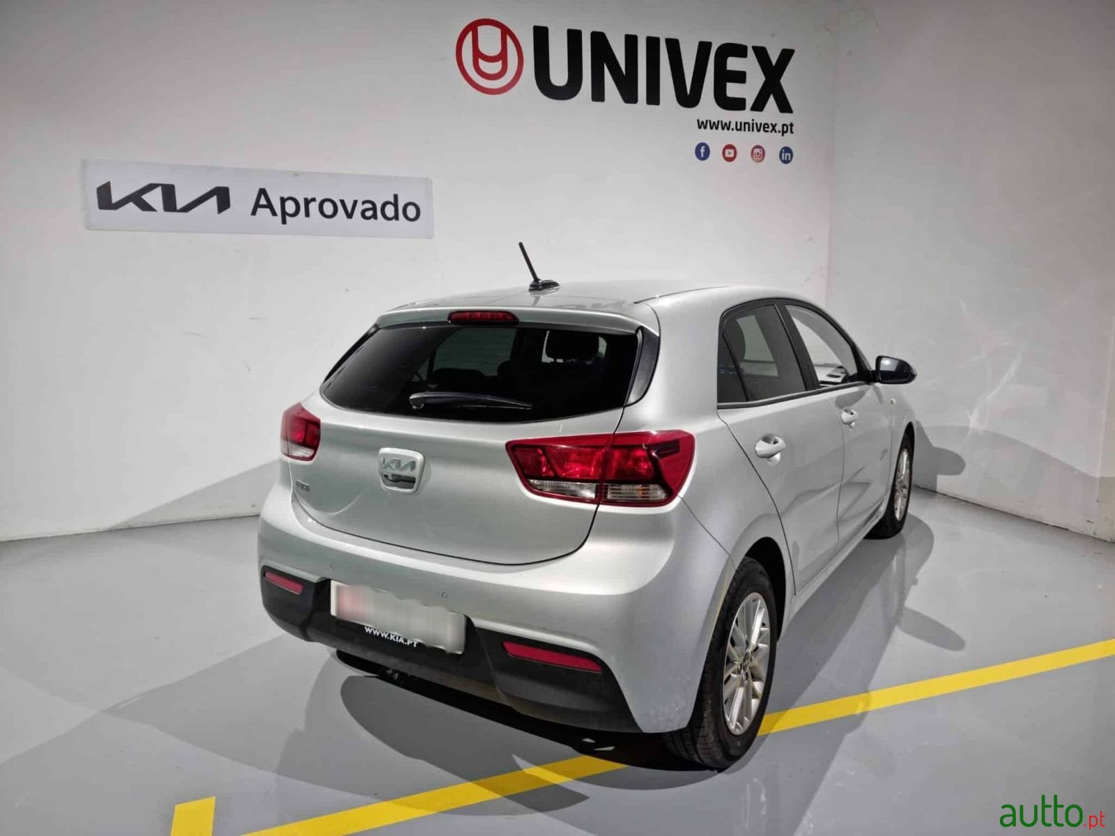 2022' Kia Rio photo #4