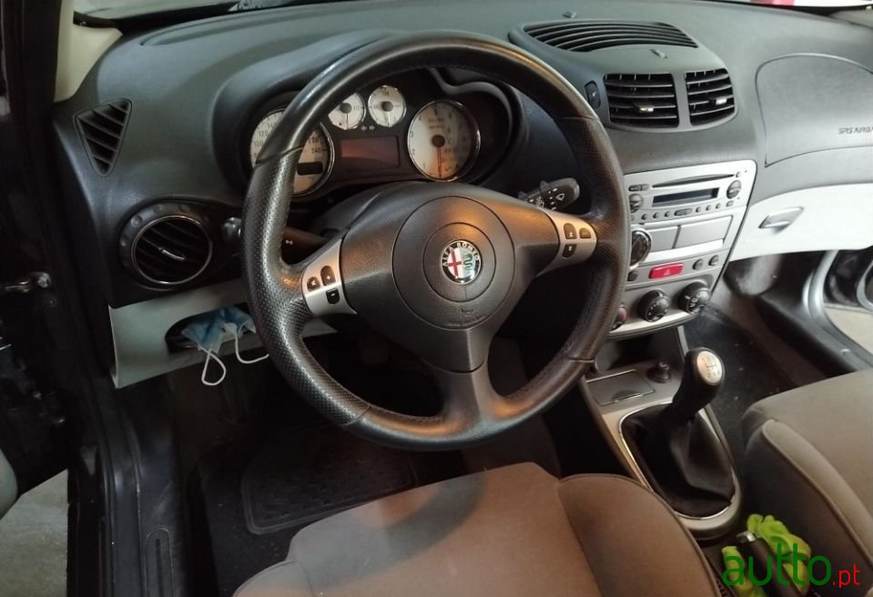 2008' Alfa Romeo 147 photo #2