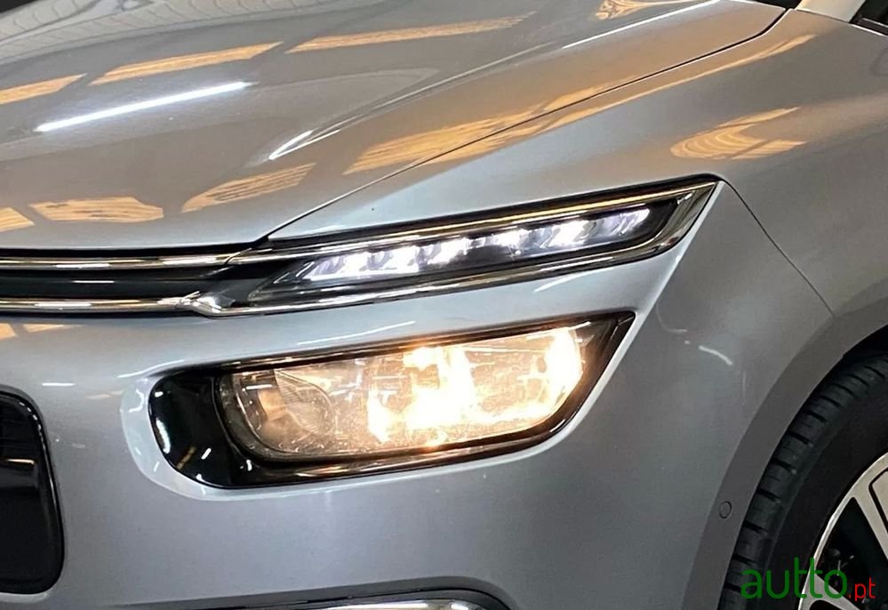 2018' Citroen C4 SpaceTourer photo #5