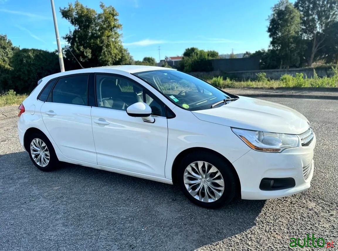 2012' Citroen C4 photo #5