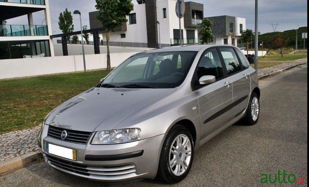 2002' Fiat Stilo 1.9 Jtd photo #1