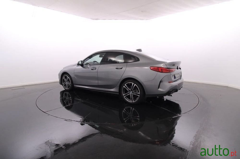 2023' BMW Série 2 photo #4