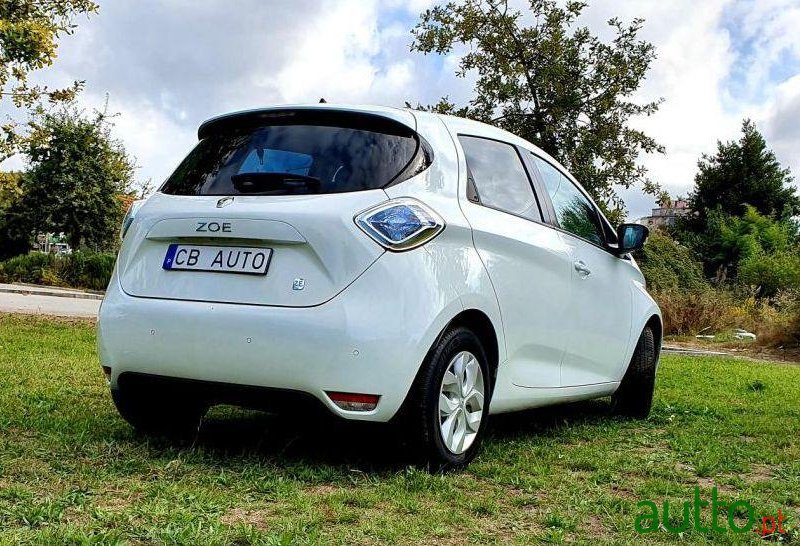 2015' Renault Zoe Life photo #1