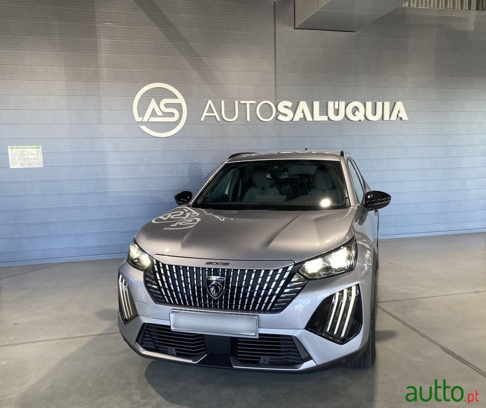 2024' Peugeot 2008 photo #1