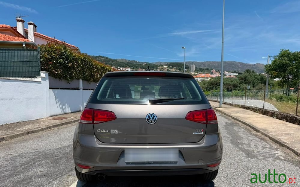 2016' Volkswagen Golf photo #6