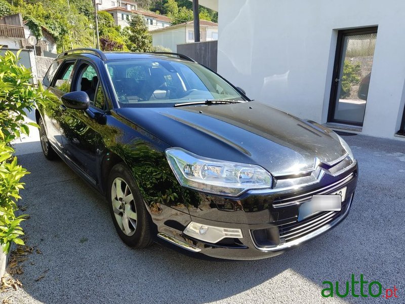 2009' Citroen C5 Tourer photo #2