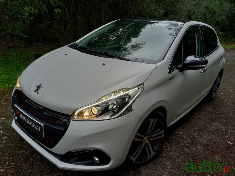 2017' Peugeot 208 Gt-Line photo #1