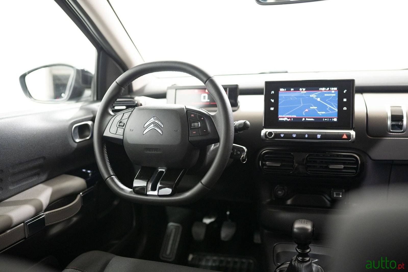 2019' Citroen C4 Cactus photo #6