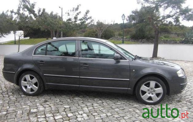 2002' Skoda Superb 1.9 Tdi Comfort photo #1