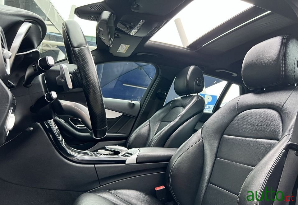 2015' Mercedes-Benz C-200 photo #5