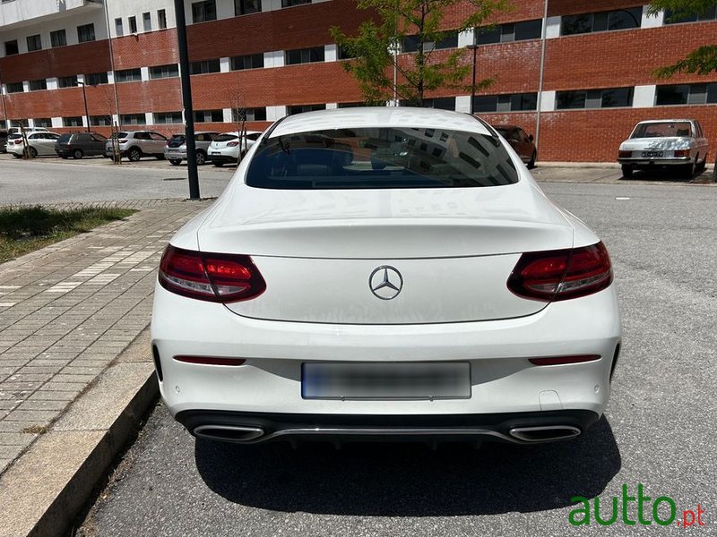 2019' Mercedes-Benz C 200 D Amg Line photo #2