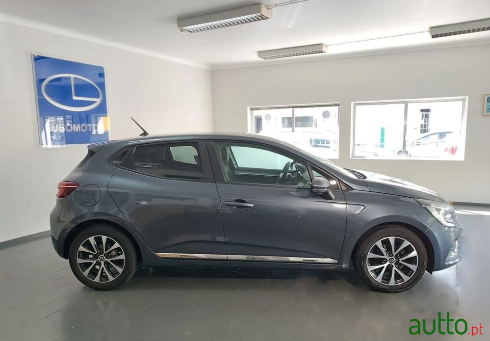 2021' Renault Clio photo #5