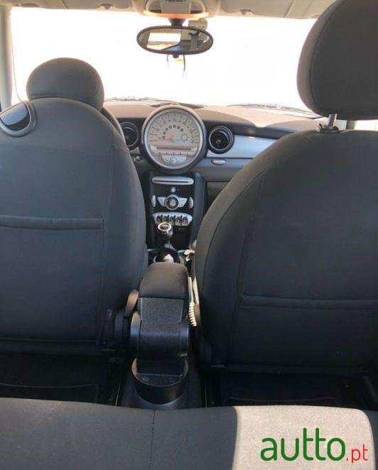 2008' MINI Cooper 1.6 D photo #2