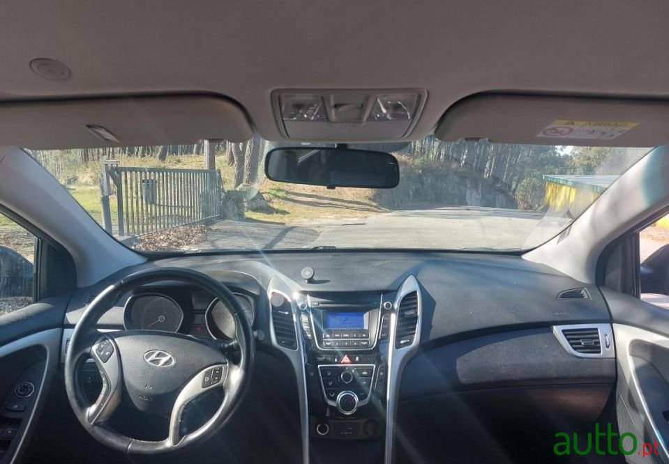 2015' Hyundai i30 Cw photo #4